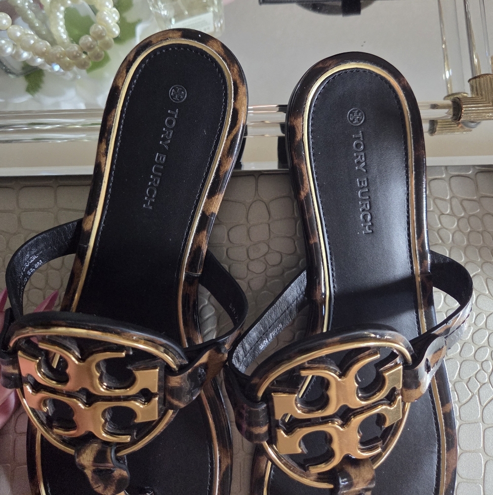 Tory Burch Tortoise Print Miller with Gold Metal Accents Sandals Size 8 - Picture 6 of 10